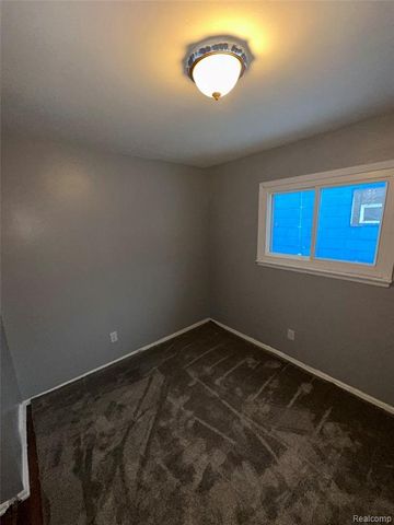 4900 Elmhurst Street, Detroit, MI 48204