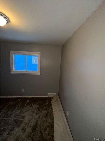 4900 Elmhurst Street, Detroit, MI 48204