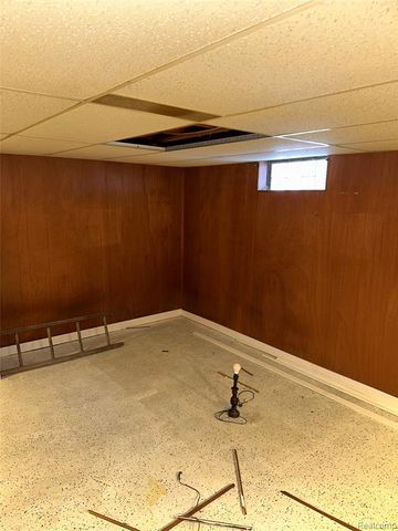 4900 Elmhurst Street, Detroit, MI 48204