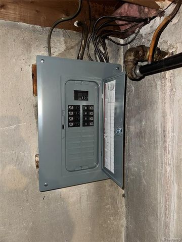 4900 Elmhurst Street, Detroit, MI 48204