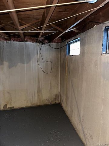 4900 Elmhurst Street, Detroit, MI 48204