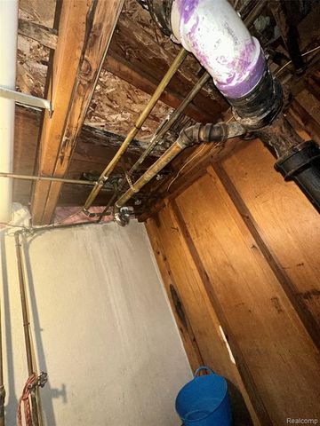 4900 Elmhurst Street, Detroit, MI 48204