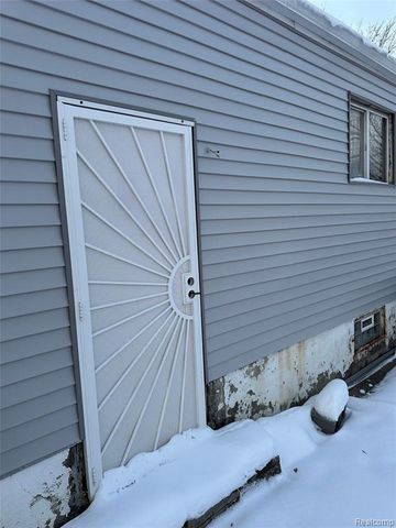 4900 Elmhurst Street, Detroit, MI 48204