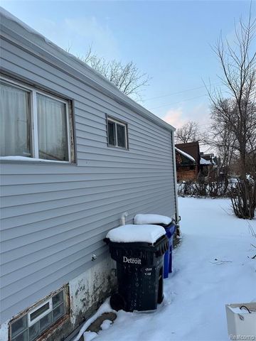 4900 Elmhurst Street, Detroit, MI 48204