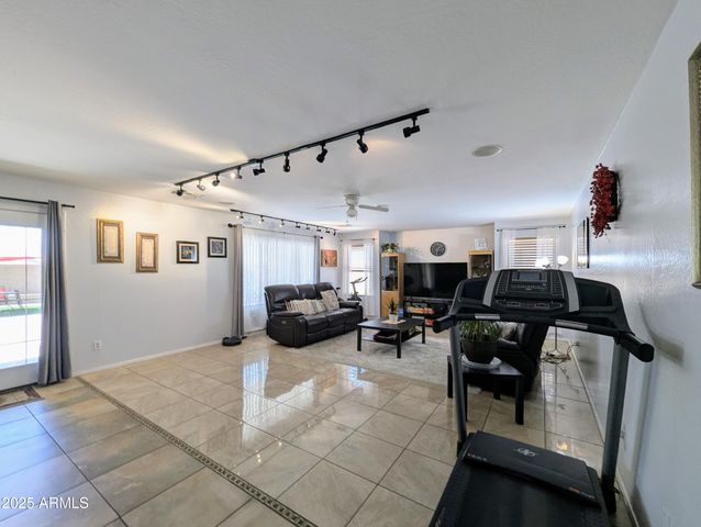 4014 S 74TH Lane, Phoenix, AZ 85043