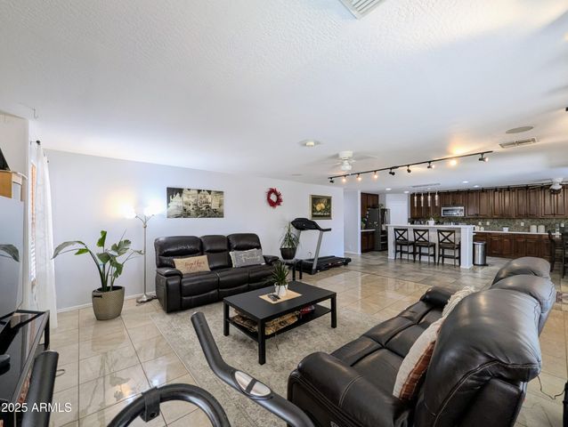 4014 S 74TH Lane, Phoenix, AZ 85043