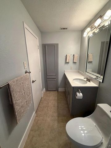 4711 Spicewood Springs RD 164, Austin, TX 78759