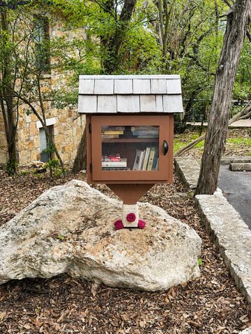 4711 Spicewood Springs RD 164, Austin, TX 78759