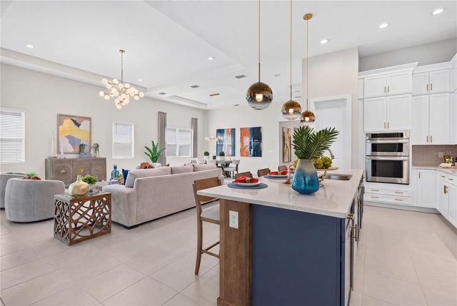 8154 REDONDA LOOP, Lakewood Ranch, FL 34202