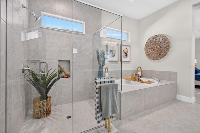 8154 REDONDA LOOP, Lakewood Ranch, FL 34202