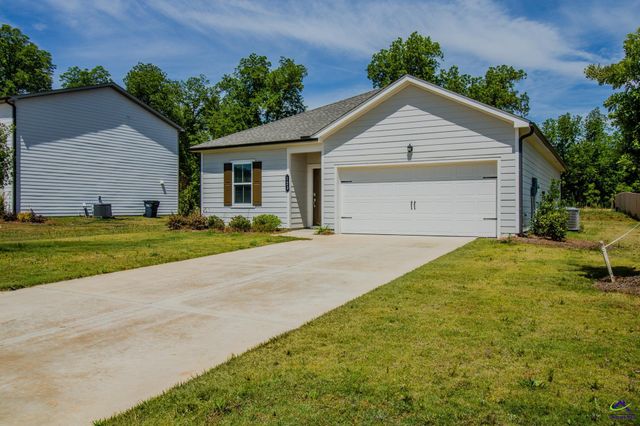 123 Oconee Trail, Perry, GA 31069