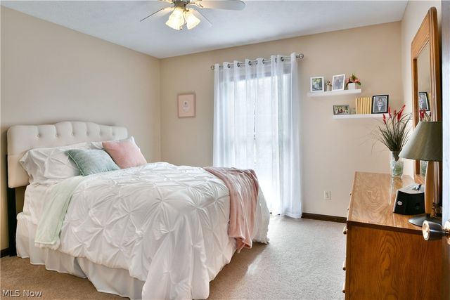 9271 Hillview Drive NE, Warren, OH 44484