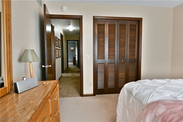 9271 Hillview Drive NE, Warren, OH 44484