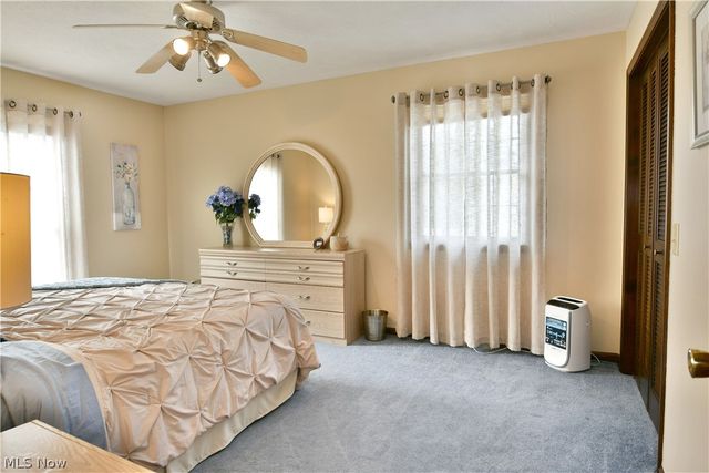 9271 Hillview Drive NE, Warren, OH 44484