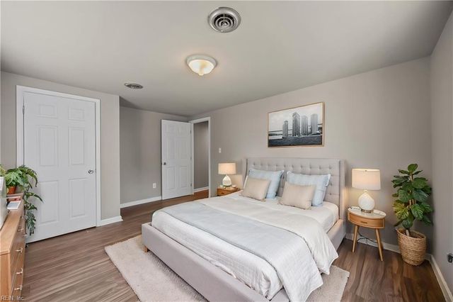 12 Tennis LN, Hampton, VA 23663