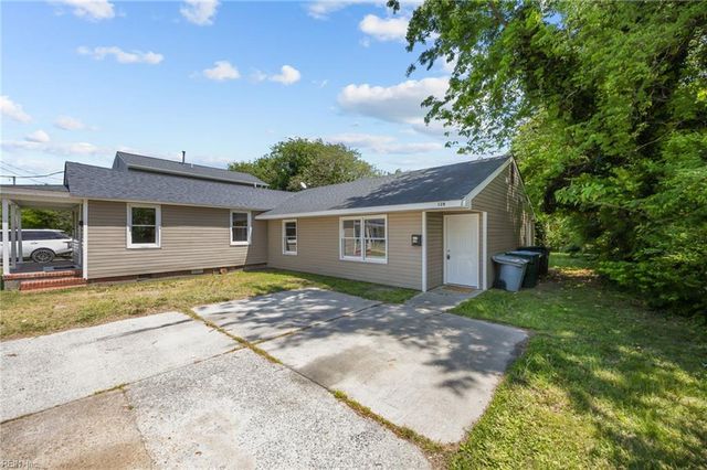 12 Tennis LN, Hampton, VA 23663