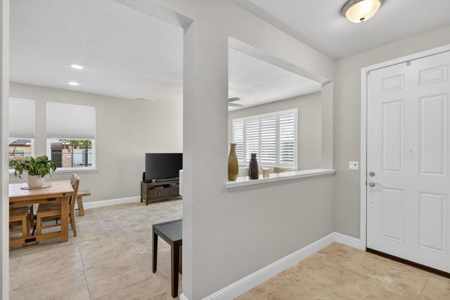 211 Rochdale St, Roseville, CA 95661