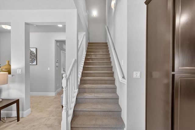 211 Rochdale St, Roseville, CA 95661