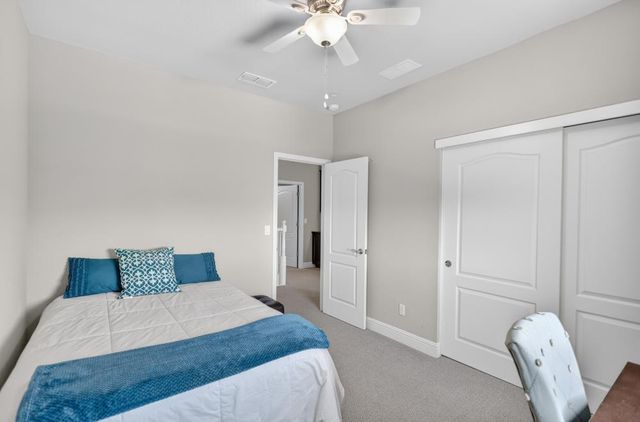 211 Rochdale St, Roseville, CA 95661