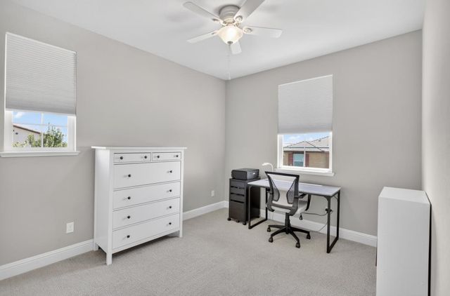 211 Rochdale St, Roseville, CA 95661
