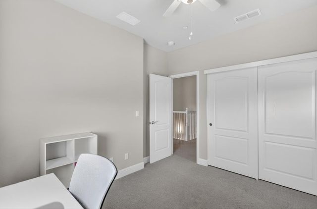 211 Rochdale St, Roseville, CA 95661