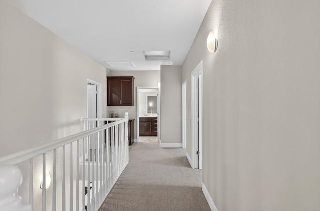 211 Rochdale St, Roseville, CA 95661