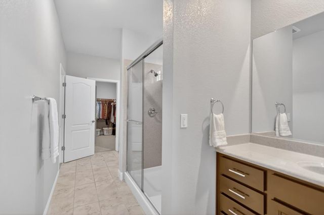 211 Rochdale St, Roseville, CA 95661