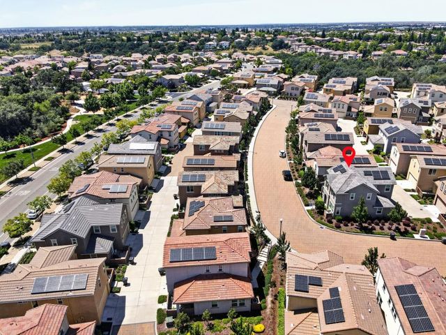 211 Rochdale St, Roseville, CA 95661