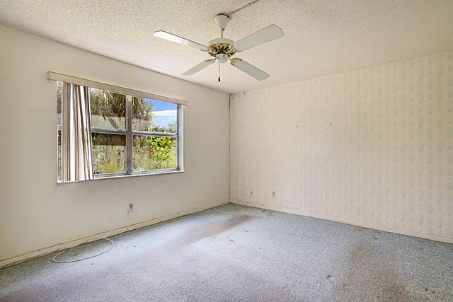 9201 Sunrise Lakes Boulevard 107, Sunrise, FL 33322
