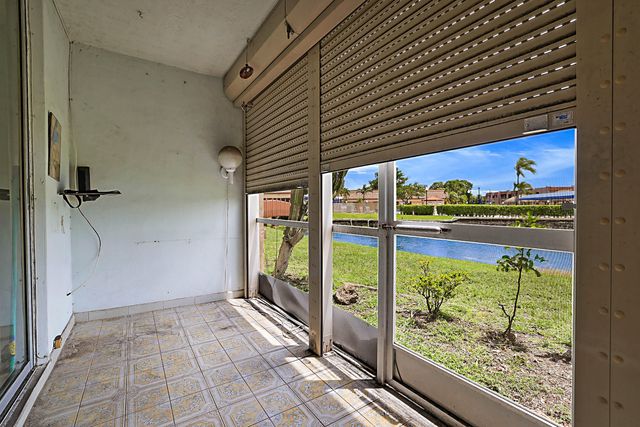 9201 Sunrise Lakes Boulevard 107, Sunrise, FL 33322