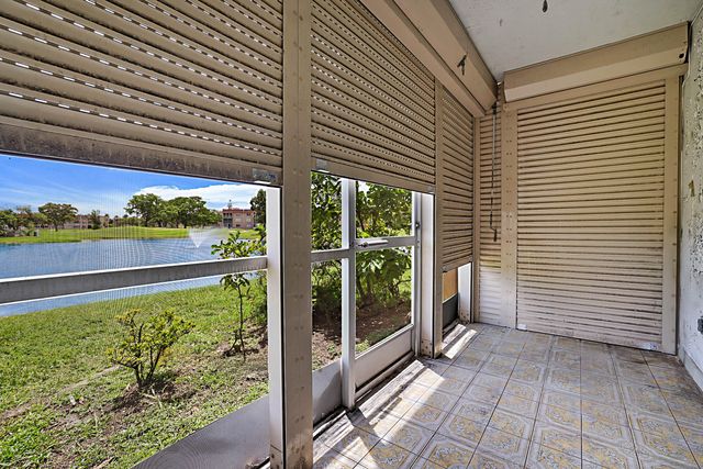 9201 Sunrise Lakes Boulevard 107, Sunrise, FL 33322