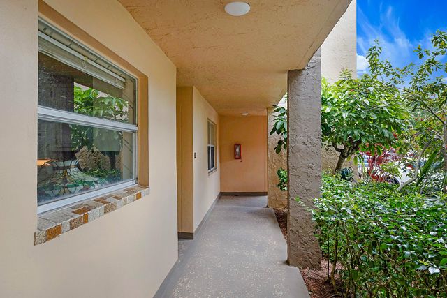 9201 Sunrise Lakes Boulevard 107, Sunrise, FL 33322