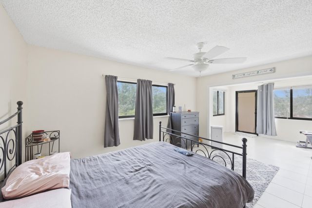 10222 Pine Drive, Boynton Beach, FL 33437