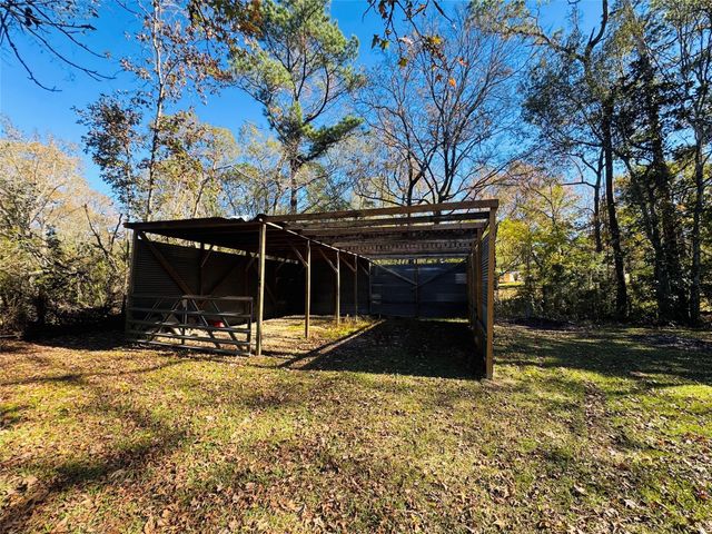 1082 County Road 129, Liberty, TX 77575