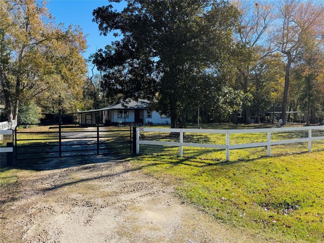 1082 County Road 129, Liberty, TX 77575