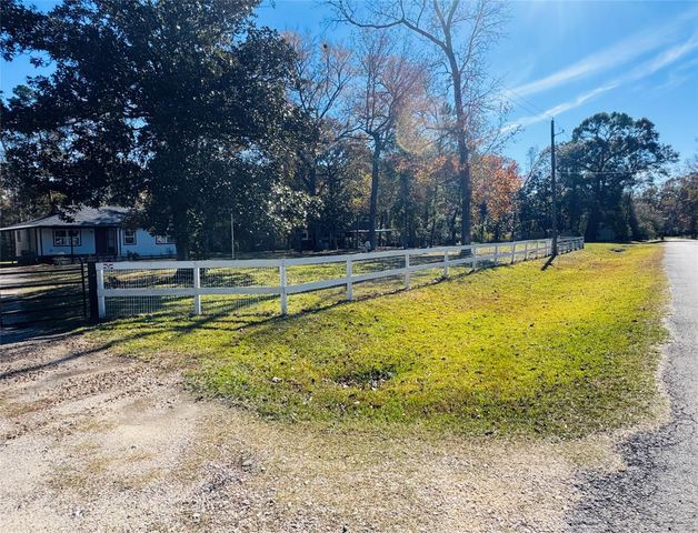 1082 County Road 129, Liberty, TX 77575