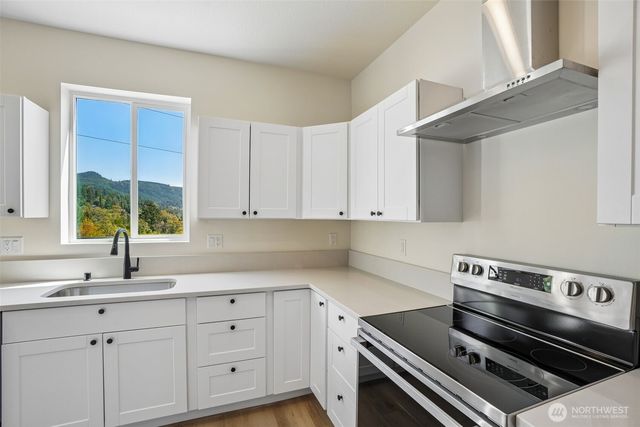 2411 Sunrise Street, Kelso, WA 98626