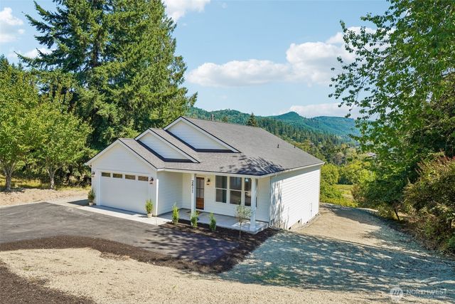 2411 Sunrise Street, Kelso, WA 98626