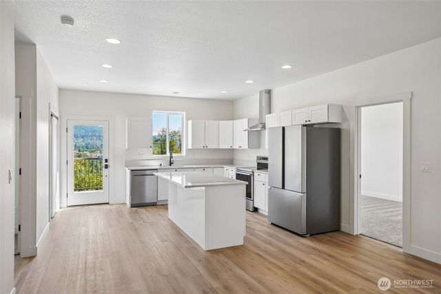 2411 Sunrise Street, Kelso, WA 98626