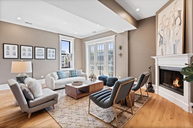 2845 W Division Street, Chicago, IL 60622