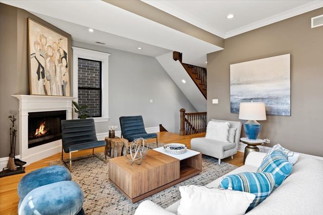 2845 W Division Street, Chicago, IL 60622