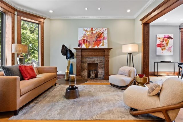 2845 W Division Street, Chicago, IL 60622