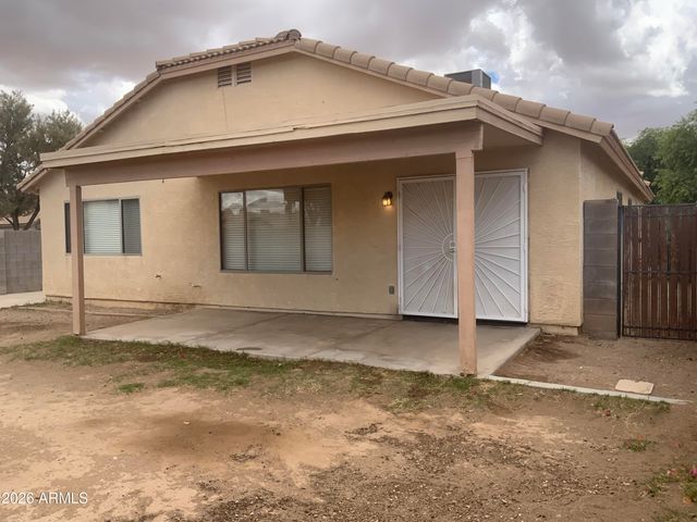 1400 E VERNOA Street, San Tan Valley, AZ 85140