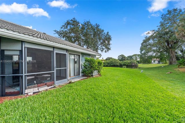 8220 Waterford Lane, Tamarac, FL 33321