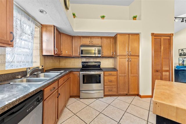 8220 Waterford Lane, Tamarac, FL 33321