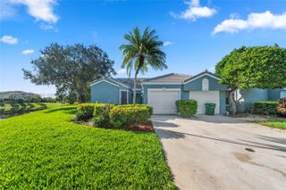 8220 Waterford Lane, Tamarac, FL 33321