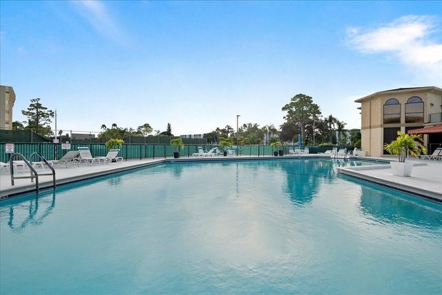 6698 10th Avenue N 305, Lake Worth, FL 33461