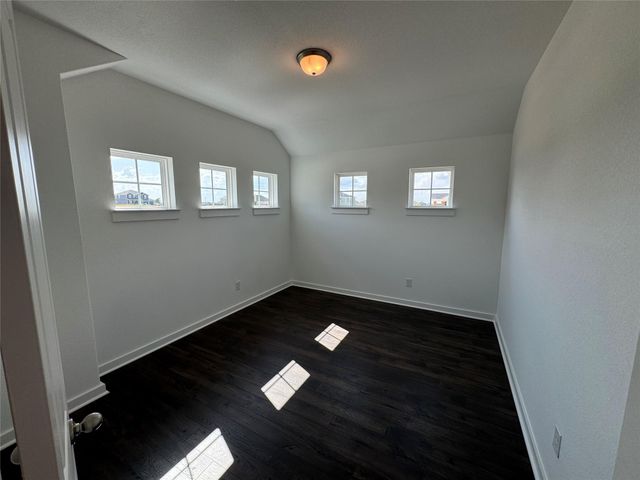 120 Quail Convey DR, Jarrell, TX 76537
