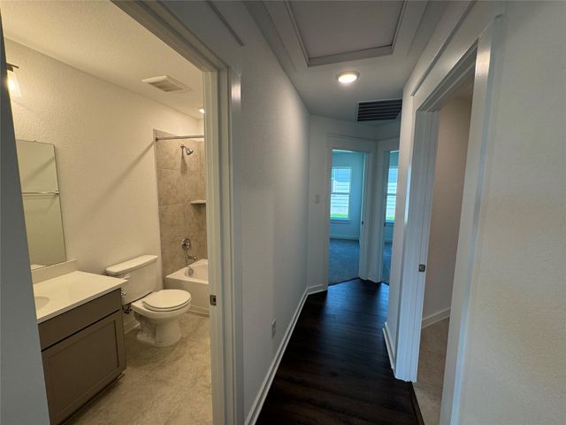 120 Quail Convey DR, Jarrell, TX 76537