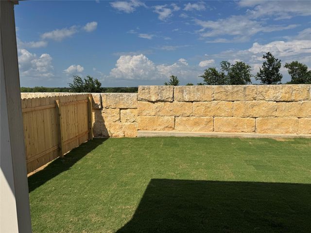 120 Quail Convey DR, Jarrell, TX 76537